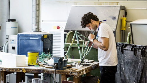 申請皇家藝術(shù)學(xué)院產(chǎn)品設(shè)計(jì)、攝像與制作服務(wù)的完整指南